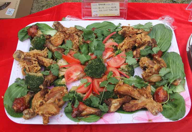 德雅小学成功举行了家长"首届冷餐美食拼盘"大赛