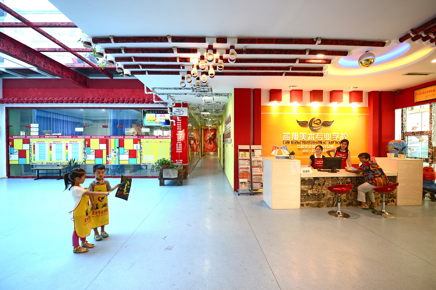 蓝翔美术专业学校各校区环境