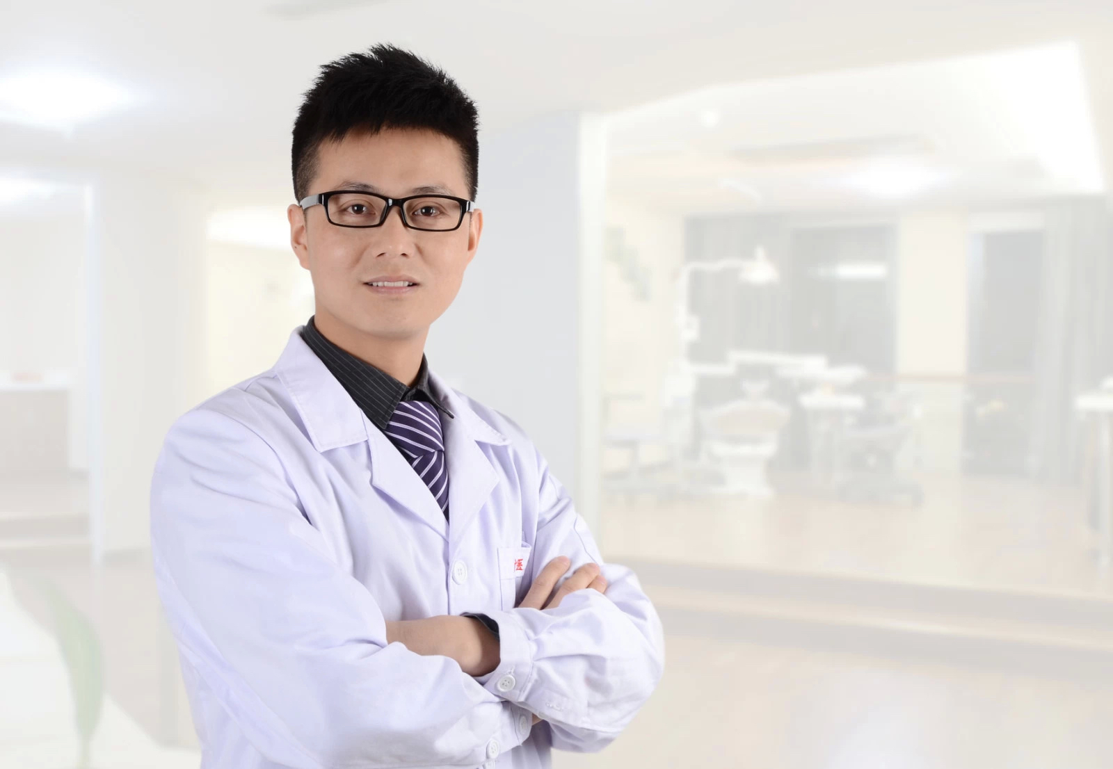 梧州市龙圩龙湖口腔门诊部