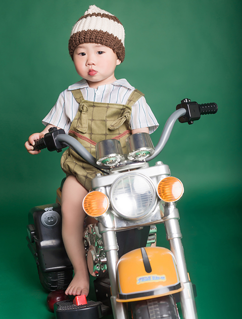 何金凤家宝贝纪念册